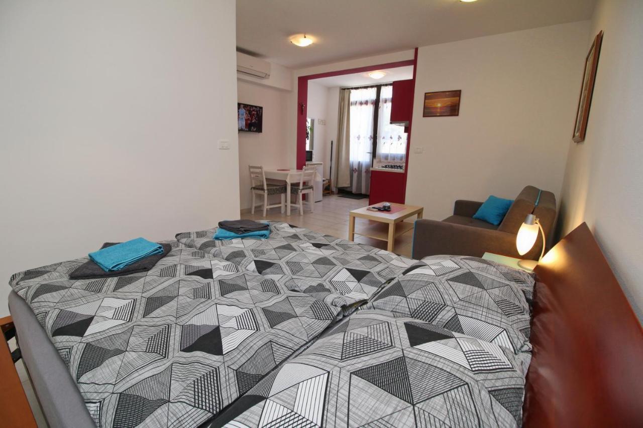 Apartment Svid 로비니 외부 사진
