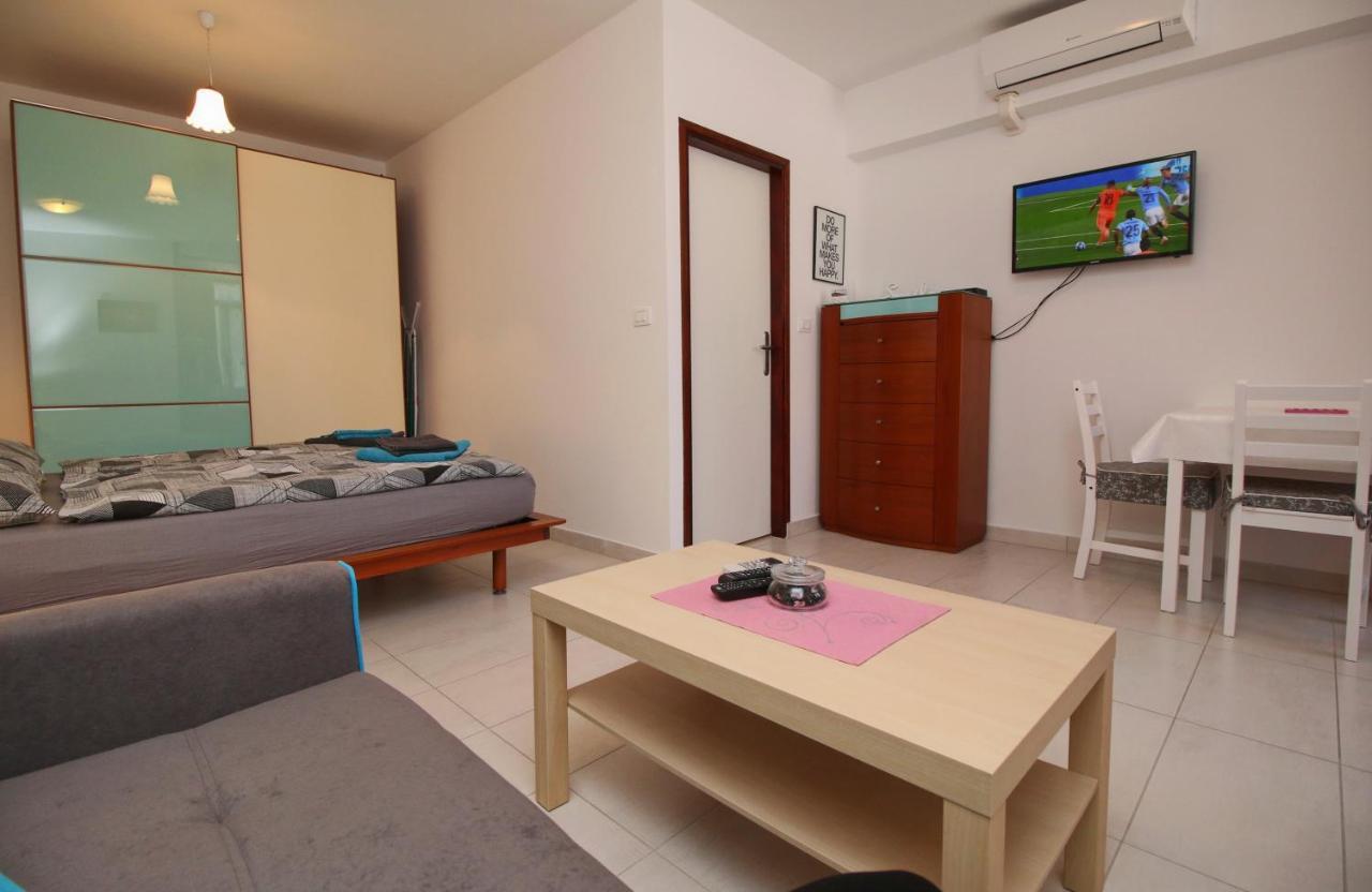 Apartment Svid 로비니 외부 사진