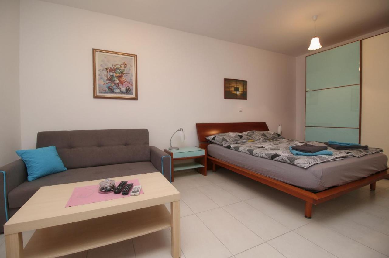 Apartment Svid 로비니 외부 사진