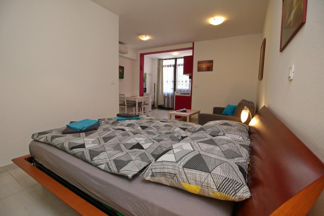 Apartment Svid 로비니 외부 사진