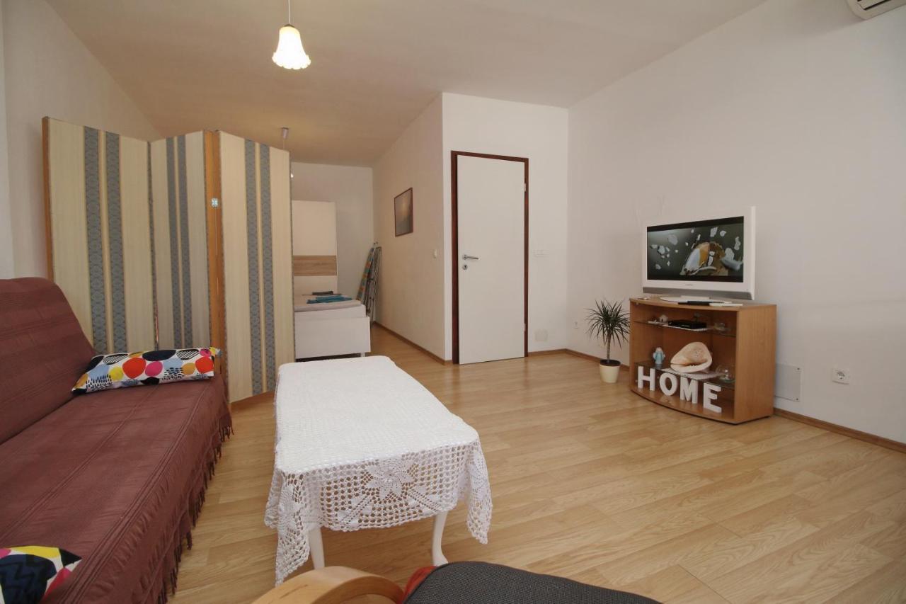 Apartment Svid 로비니 외부 사진